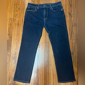 Lucky Brand Dark Wash Men’s jeans
